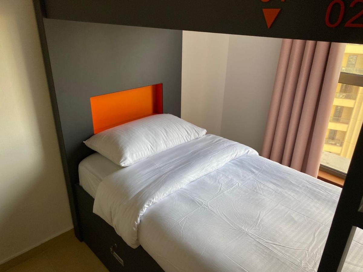 Grays Hostel By Haly Dubai Bagian luar foto