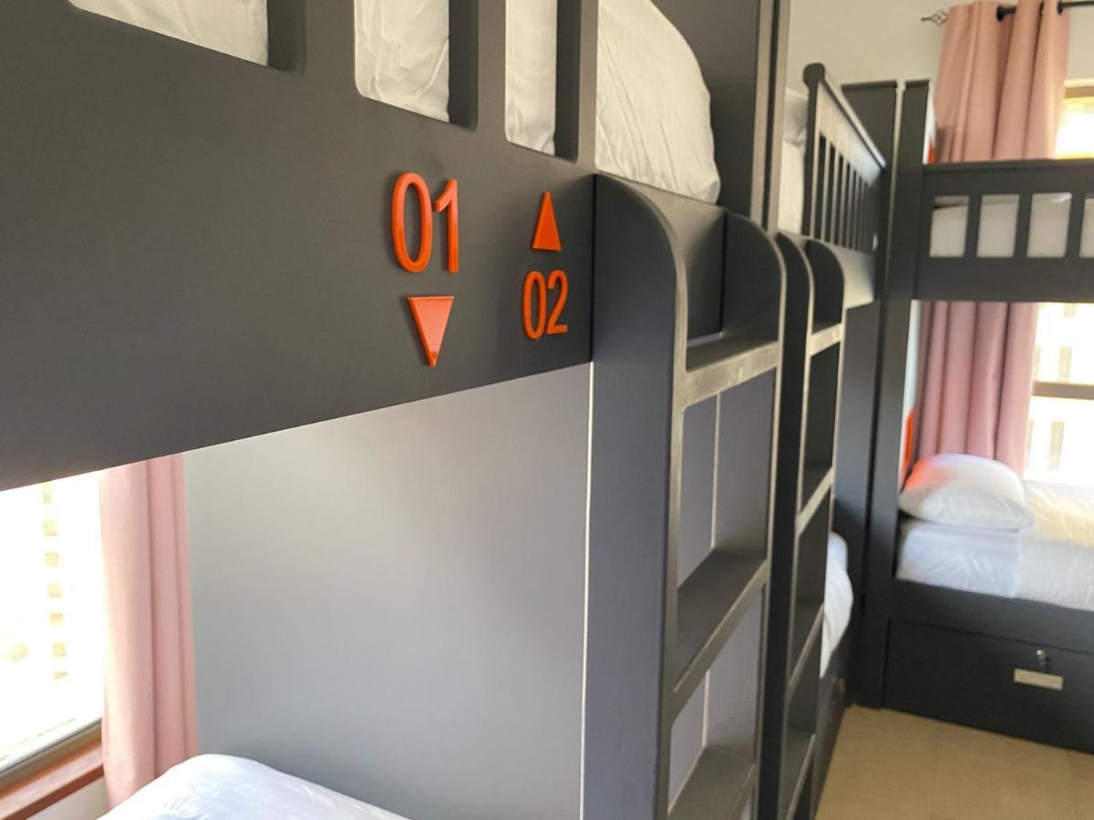 Grays Hostel By Haly Dubai Bagian luar foto